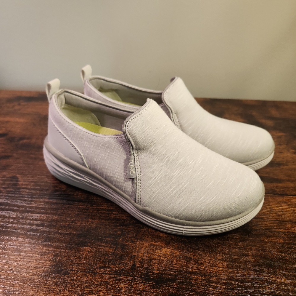 Ryka Natalie Slip on Sneakers women's size 6 vapor grey